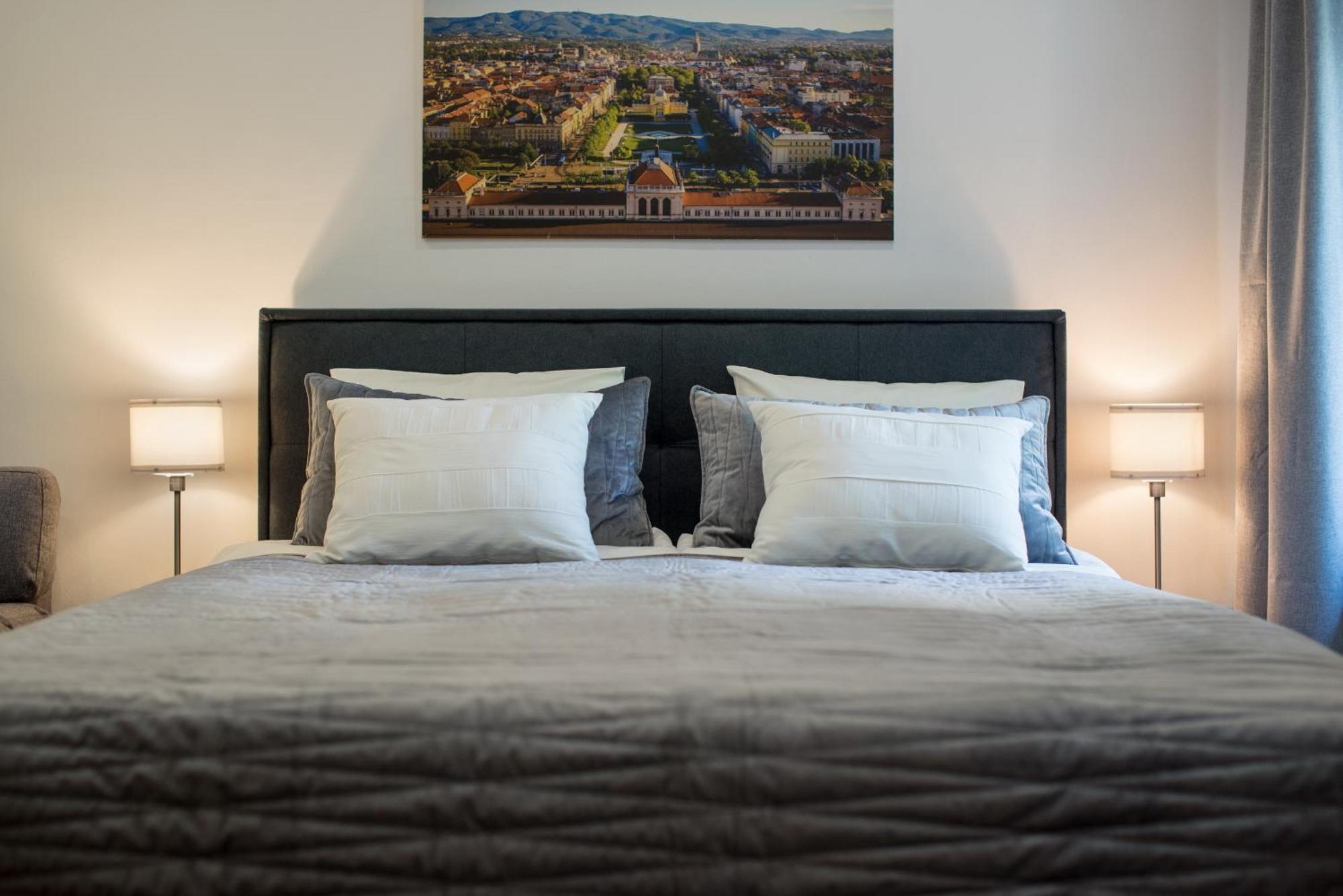 Like Home Zagreb Apartment Buitenkant foto
